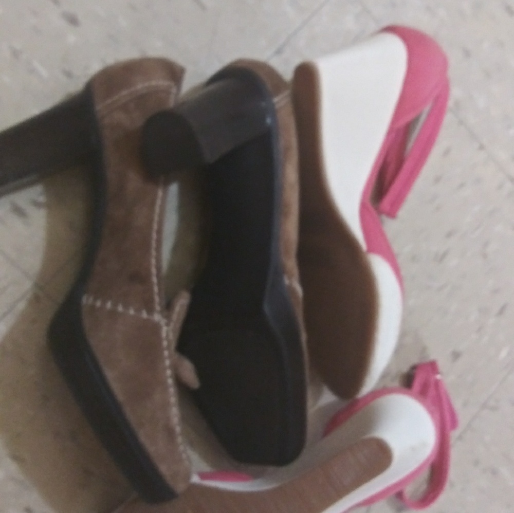 Shoes - Picture 5 of 5